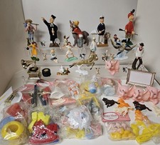 Huge Lot of Rare 1970s Wilton Plastic Cake Toppers 100
