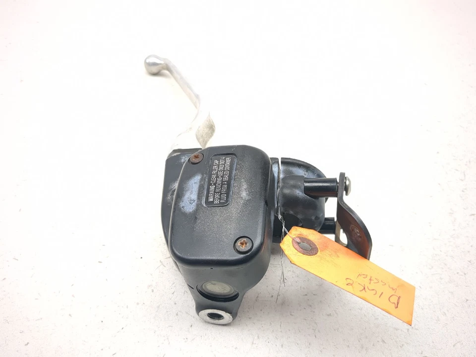 11-17 Harley FLSTC Heritage Softail Classic cilindro mestre de freio dianteiro direito - Imagem 2 de 4