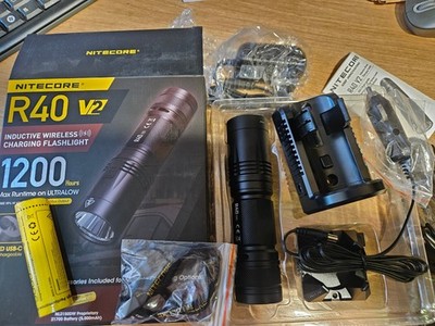 Nitecore R40 V2 LED  Flashlight with battery