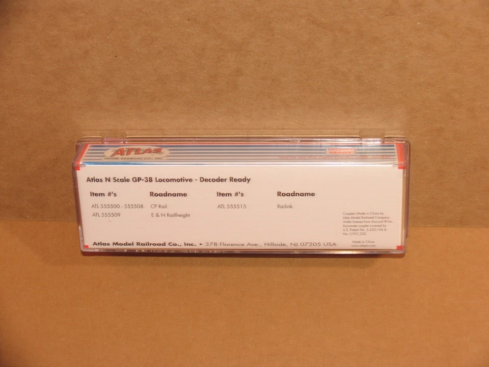 Atlas Canadian Pacific CP Rail GP-38 Locomotive #3007 DCC Ready N Scale 555506 - Image 3 of 4