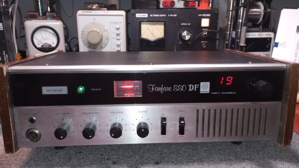 RARE FANON FANFARE 880 DF 40 CHANNEL CB RADIO BASE STATION | eBay