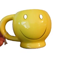 Vintage Smiley Face Yellow Coffee Mug Cup