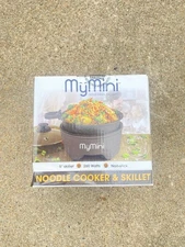 MY MINI Noodle Cooker & Skillet – Blackberry 5” Non-Stick 260W ~NEW