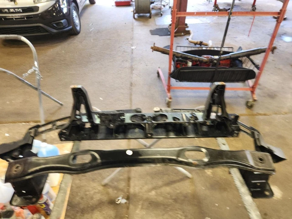 (LOCAL PICKUP ONLY) Rear Bumper With Park Assist Fits 11-13 BMW X5 770314 Foto 2 de 4