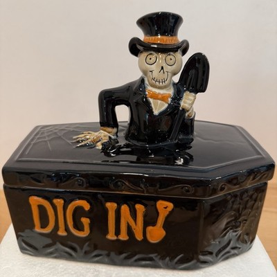 Yankee Candle Boney Bunch 2014 Dig In Covered Coffin Candy Dish Skeleton Top Hat