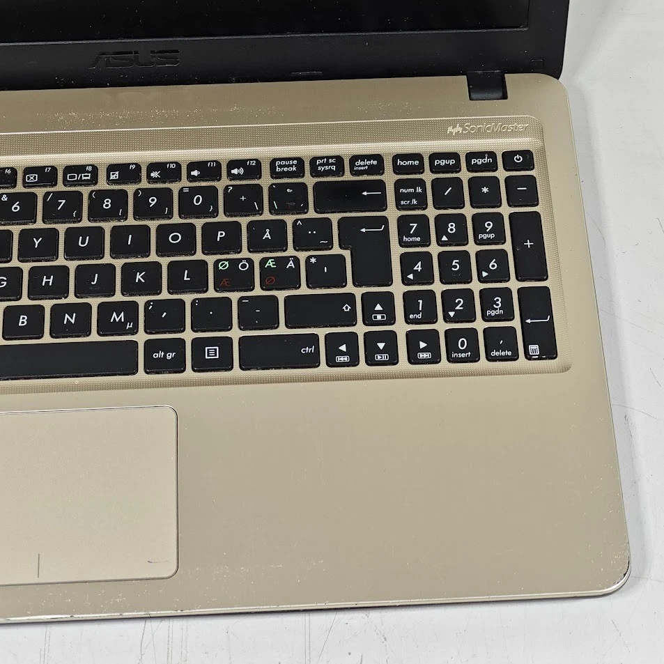 ASUS X540YA-DM075T Laptop – AMD A8-7410 Radeon R5 8GB RAM - Image 3 of 4