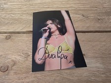 Dua Lipa - Repro-Autogramm - ca. 10x16 - (659)