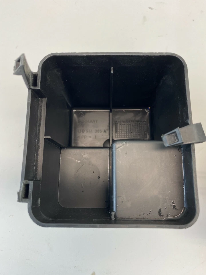 2004 Volkswagen Jetta 2.0L A/T Engine Fuse Relay Box Junction 1J0941389 OEM — 第 3/4 张图片