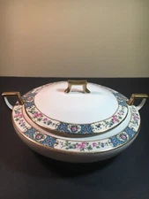 Vintage Homer Laughlin Lidded Vegetable Bowl 8 1/2”