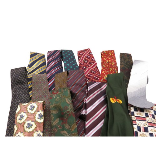 JOB LOT MEN'S VINTAGE TIES SOME SILK PATTERNED HARRODS M&S (Mixed Brands) - Picture 4 of 14