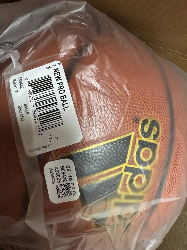 Seis pelotas de baloncesto interiores Adidas Pro para hombre talla 7 nuevas en bolsas y caja Foto 3 de 4