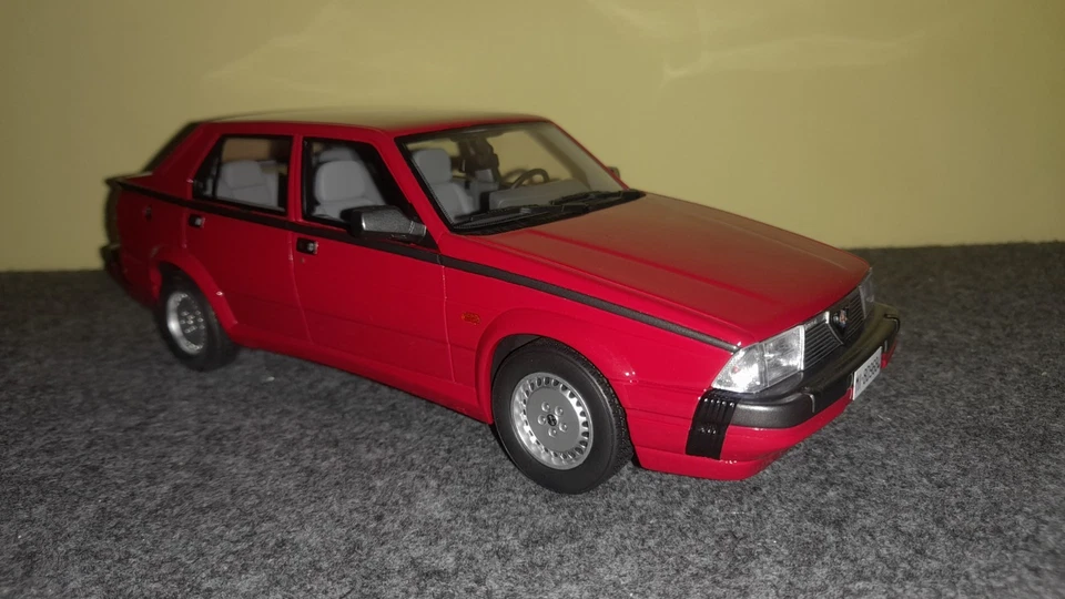 Laudoracing 1/18 Alfa 75 1.8i Turbo America 1986 LM087D - Immagine 3 di 4