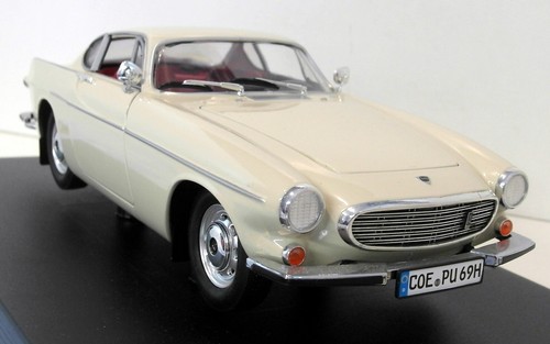 Revell 1/18 Scale Diecast - 08894 Volvo P1800 S Coupe White - Picture 4 of 7