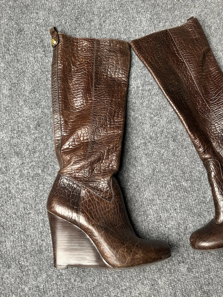 Botas de cuero para mujer Tory Burch marrón hasta la rodilla tacón de cuña, talla US 9 M Foto 3 de 4