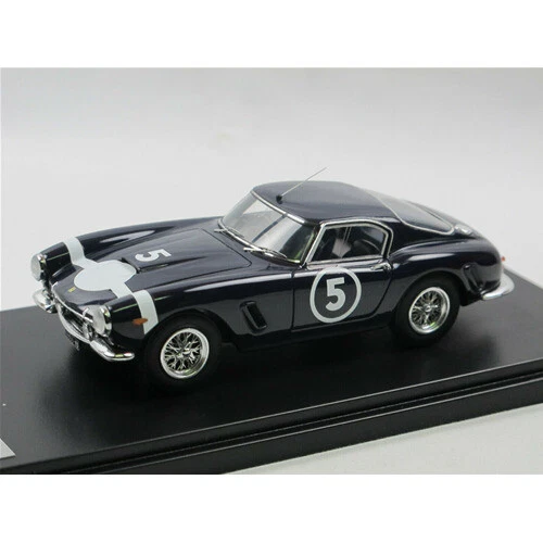 Articoli di modellismo statico Matrix Ferrari