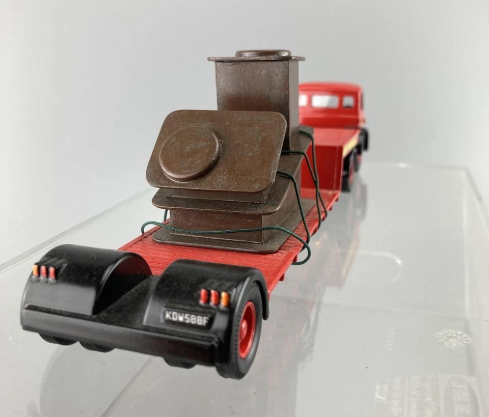 CORGI 1:50 SCALE - HEAVY HAULAGE - WYNNS - FORD D1000 WITH TRAILER & LOAD - — 第 4/4 张图片