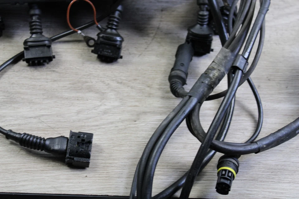 98\01 BMW E38 740I 740IL M62 CONJUNTO DE CABLEADO ARNÉS DE CABLES DE MOTOR Foto 4 de 4