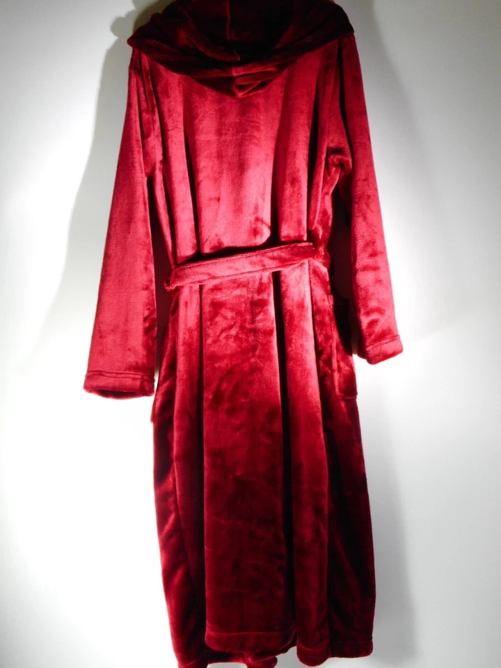 🎄 舒适红色天鹅绒毛绒浴袍 L/XL – 全新 完美假日礼物照片 — 第 3/4 张图片