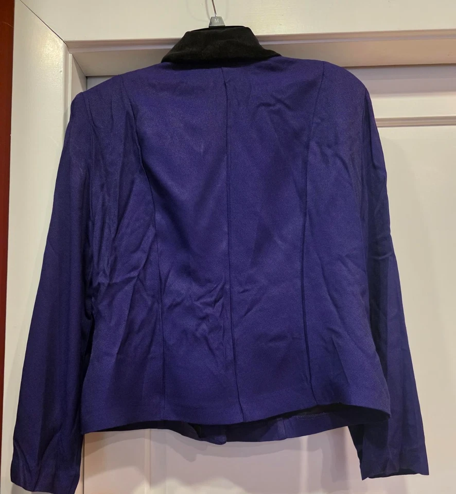 Lois Snyder Dani Max Woman Size 16 Dark Purple Pant Suit w/Velvet Collar Buttons - Image 3 of 4