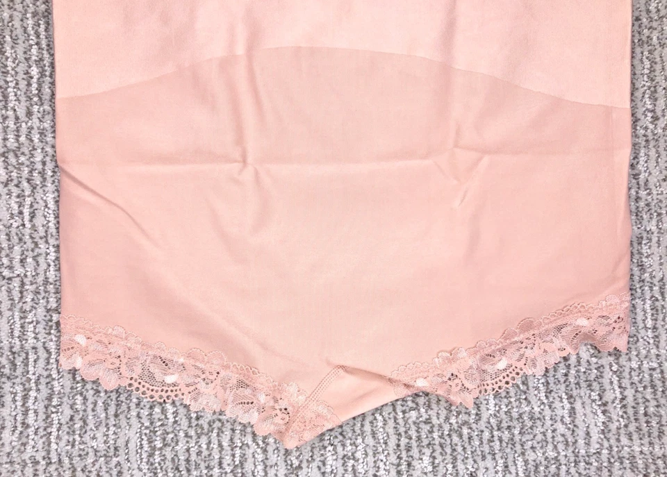 Victoria's Secret NUEVO CON ETIQUETAS XL Beige Suave Brillo Boyshort Panty Prendas moldeadoras Encaje Foto 4 de 4