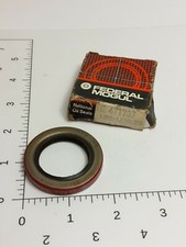 FEDERAL-MOGUL OIL SEAL 471737 NIB