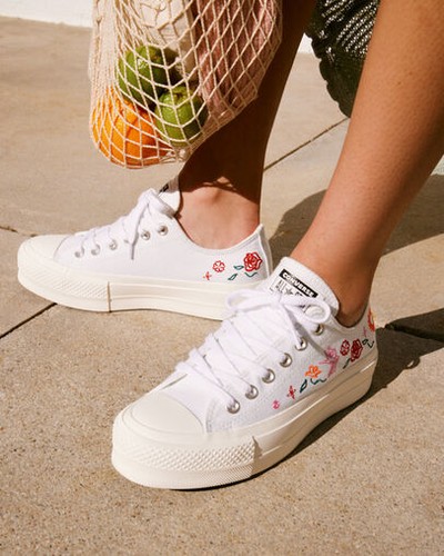 Converse Chuck Taylor AS Summer Embroidery Platform Shoe, A10822C Multi Sizes Wh - Picture 20 of 20