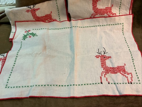 Vintage 1950S Red Reindeer Design Hand Embroidery Cross Stitch Placemat Lot (4)