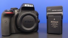 NIKON D3300 digital SLR