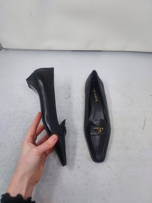 Prada Leather EU 38 US 8 WOMEN Triangle Logo Point Black Toe Pump Shoe
