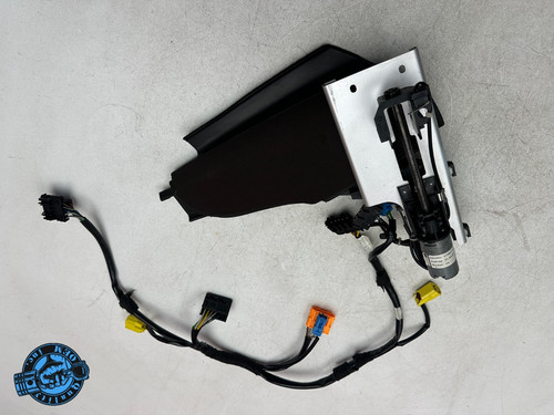 1999-2012 PORSCHE 911 CONVERTIBLE RIGHT (PASSENGER SIDE) TOP FLAP MOTOR BROWN OE