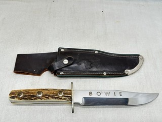 Jagdmesser Bowie Rehwappen Solingen Lederscheide mit Hirsch Hirschhorn Griff