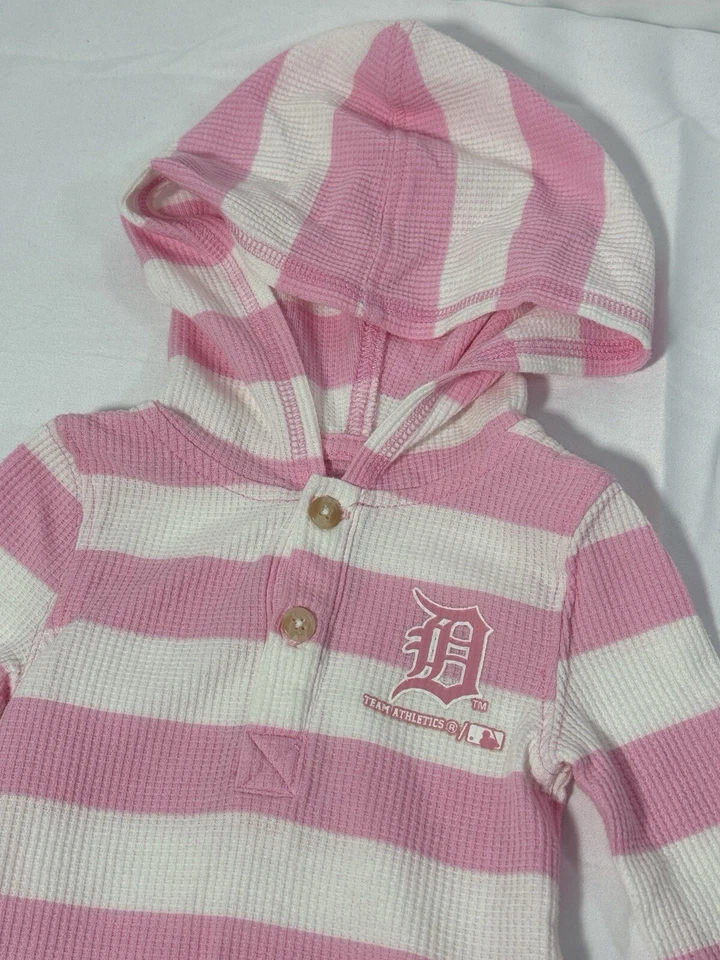 MLB Detroit Tigers Baseball Hooded Bodysuit Pink White Stripes Hood Sz 3-6 Mos - Изображение 3 из 4