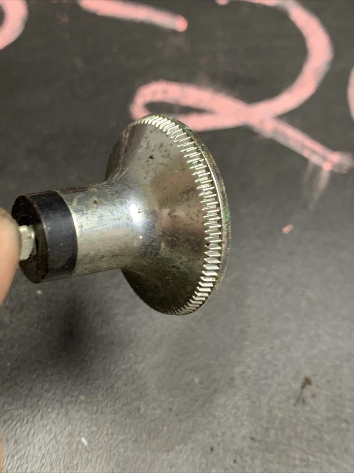 Buick LeSabre Wildcat Electra Skylark Interruptor de faros Manija 1968 1970 71 Foto 4 de 4