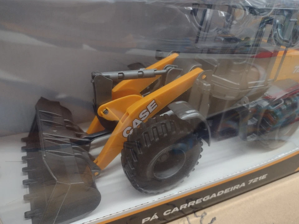 Case Construction Tractor Case 721E 1/26 scale Toy from Brazil - Image 2 of 4