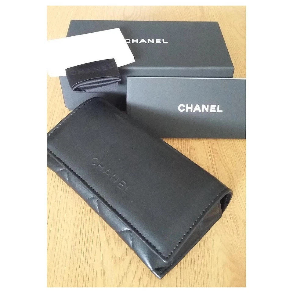 Brand New CHANEL Quilted Leather Sunglasses Eyeglasses Eyewear Italy Case Italy - Image 4 of 4