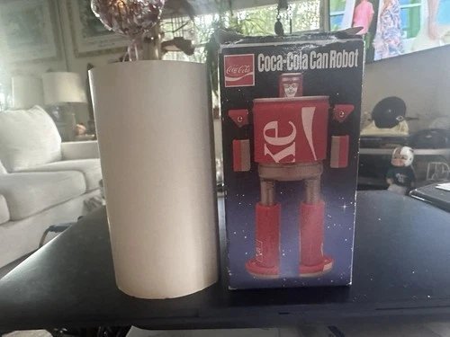Vintage Coca-Cola Can Robot 1986 transformer figure with box