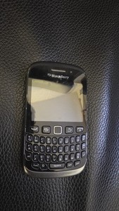BlackBerry Curve 9320 Smartphone - Fairer Zustand, - OHNE AKKU & RÜCKSEITE
