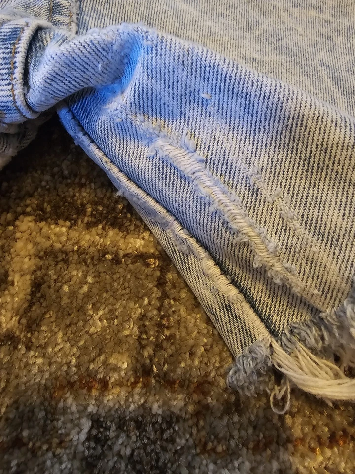 Pantalones cortos vaqueros vintage... Calvin Klein Wash Out. Talla 12/14 HALLAZGO RARO Foto 4 de 4