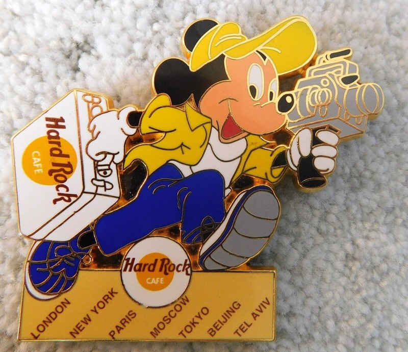 **FANTASY** CAMERAMAN MICKEY YELLOW HAT PIN **UNUAUTHORIZED PIN***