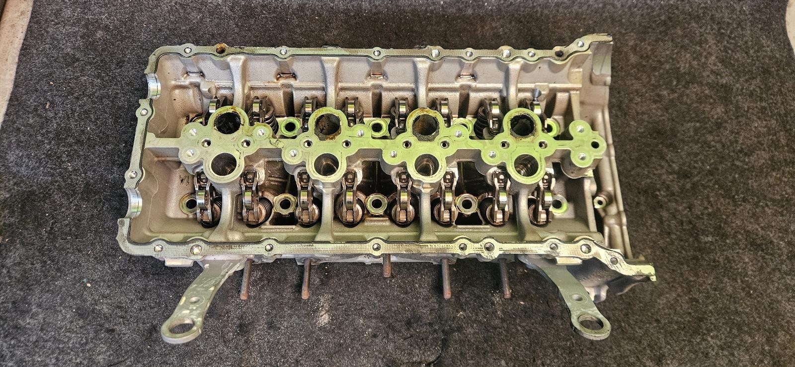AUDI BENTLEY LAMBO PORSCHE RIGHT ENGINE CYLINDER HEAD 0P2103404D OEM 38K Miles
