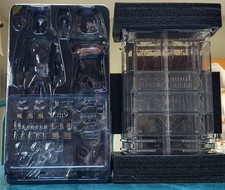 1 6 Hot Toys  MMS702 The Dark Knight Rises Batman Armory with Bruce Wayne READ