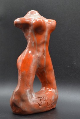 ''Orange JILL'' - Expensive Clay Sculpture. Hand made & glazed.