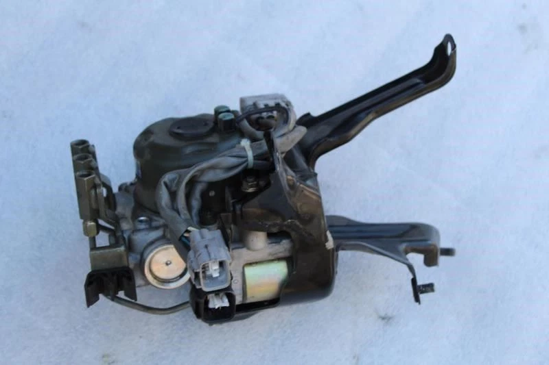 Bomba abs freno antibloqueo Lexus SC400 1996 44510-24051 Foto 3 de 4