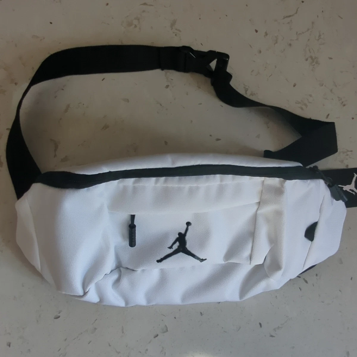 Celsius elefant invadere Nike Air Jordan Crossbody Bag/ Fanny Pack White NWT NEW | eBay