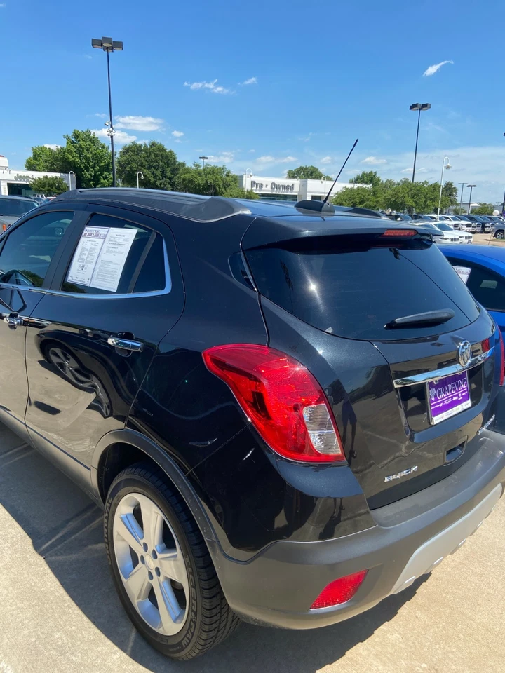 Antena de 4" Negra para Buick Encore 2013-2023 Foto 3 de 4