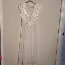 Vintage Val Mode white sheer long robe Sz M