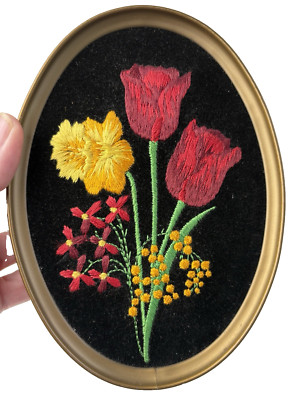 Floral Crewel Finished Wall Art Embroidered Tulip Black Gold Framed Oval -c