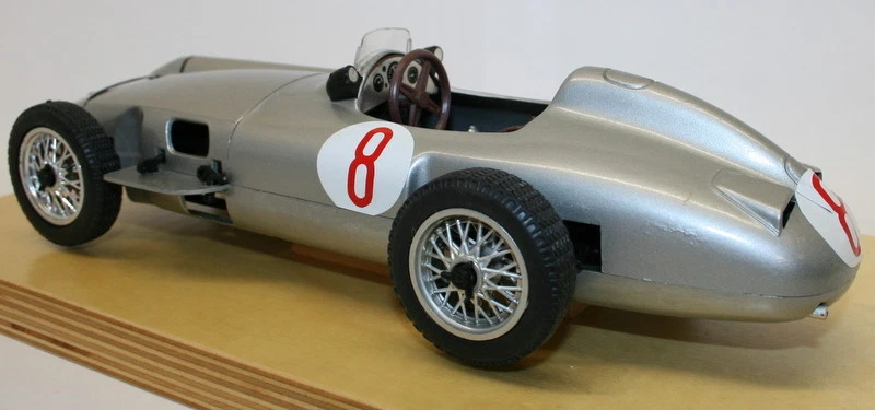 Polistil 1/16 Scale Diecast Model Car - Mercedes Benz RW 196 #8 - Immagine 4 di 4