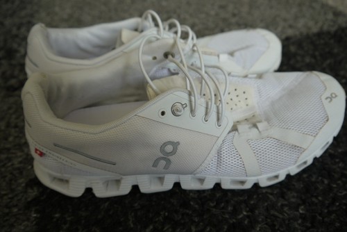 On cloud Schuhe Gr.40 getragen