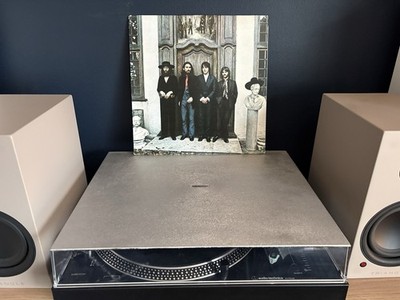 The Beatles Hey Jude Canada 1980 Reissue Capitol Vinyl Record Album LP VG++/VG+
